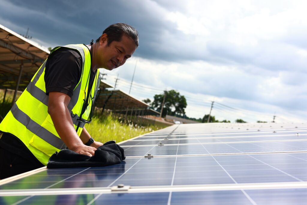 solar panel maintenance Kauai